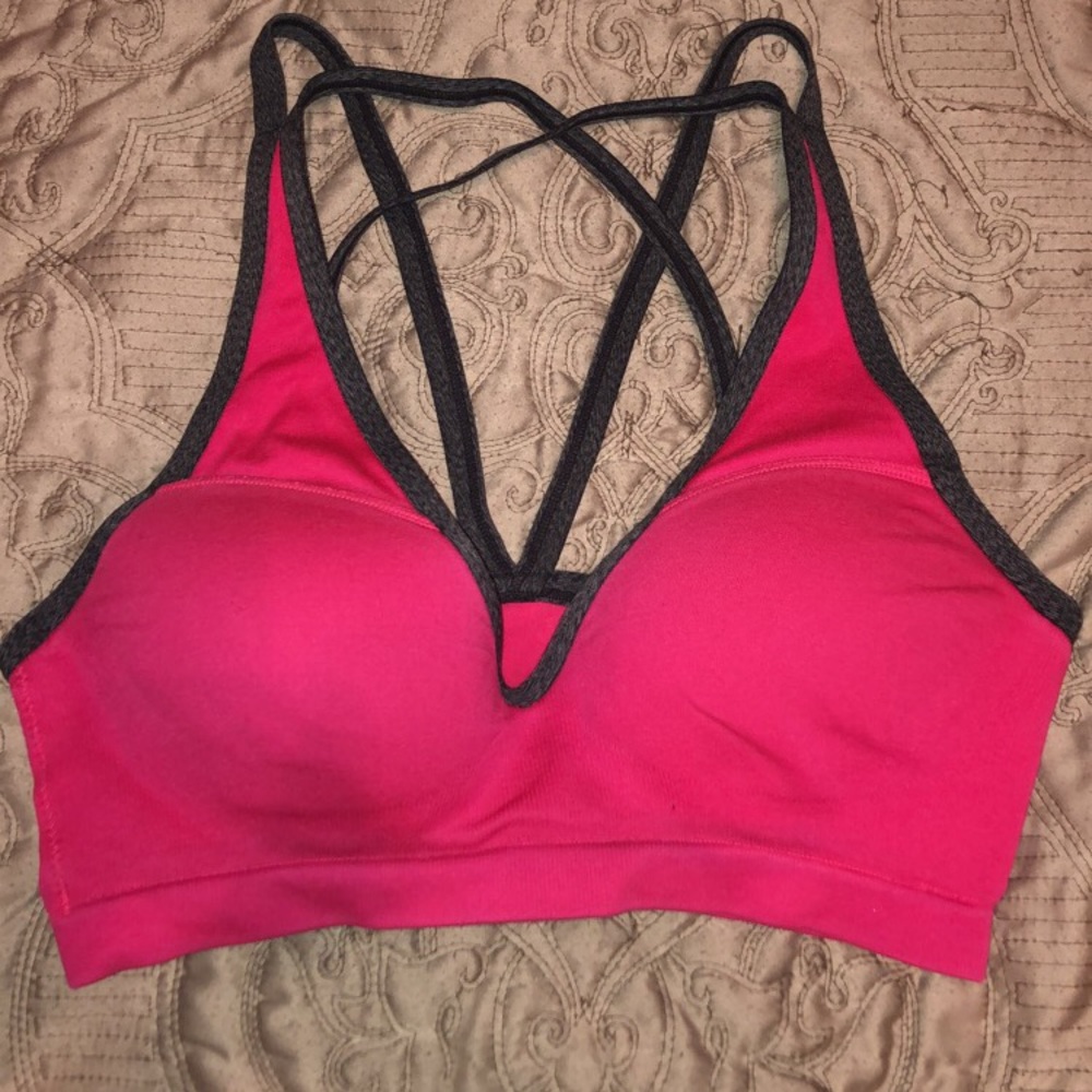 PINK VICTORIA SECRET SPORTS BRA